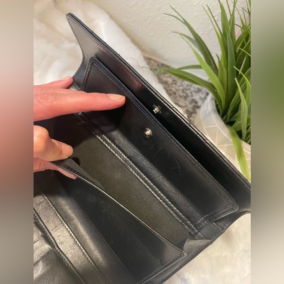 CHANEL V-Stitched Chevron lambskin long wallet w/Dust Bag - Picture 7 of 16